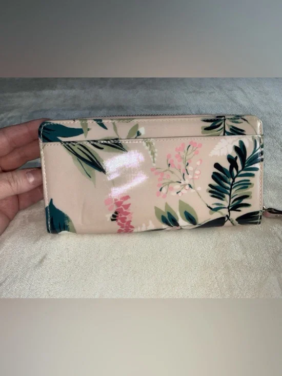 EUC Kate Spade Staci Continental Wallet - Picture 2 of 7